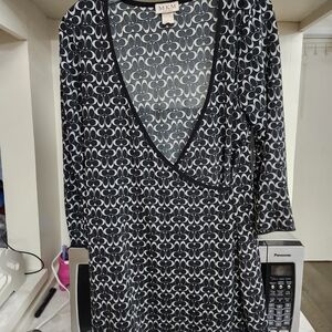 MKM Designs Monochrome Circle Pattern Top